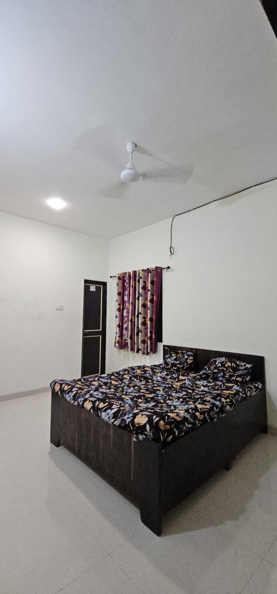 Blue Bell Homestay Lonavala Eksteriør billede