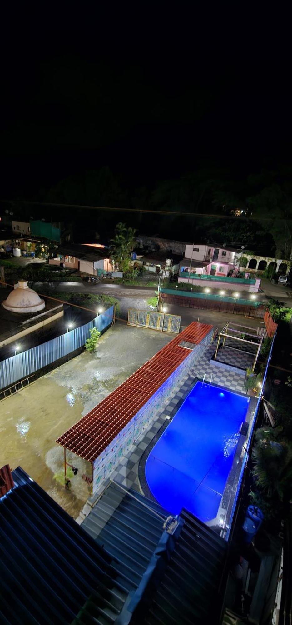 Blue Bell Homestay Lonavala Eksteriør billede