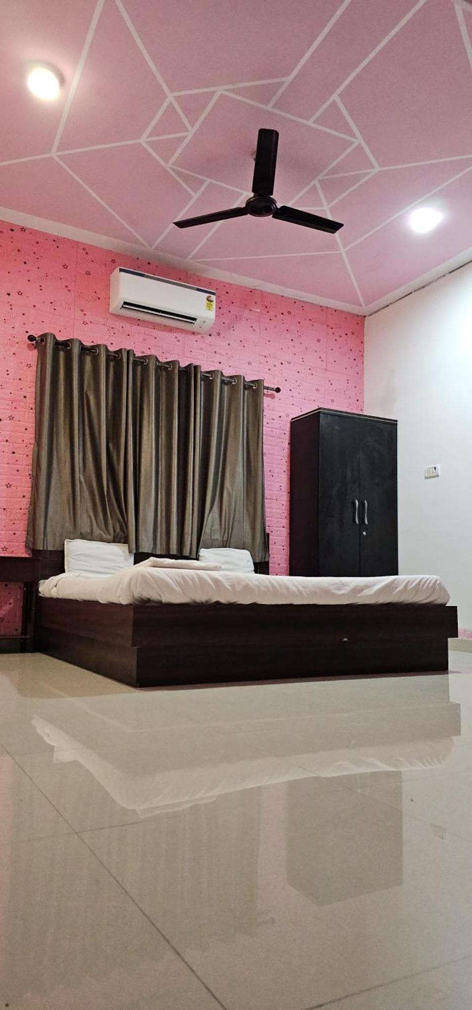 Blue Bell Homestay Lonavala Eksteriør billede